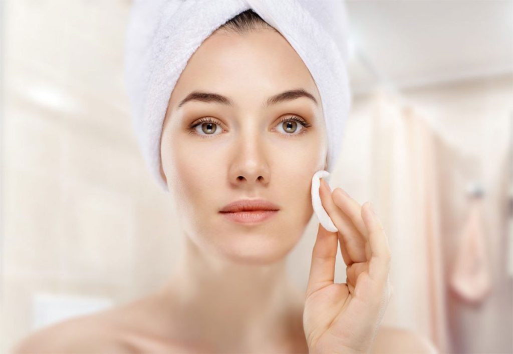 Produse recomandate pentru femei 35+ – Selectie premium FashionAlways 5 crema-anti-rid
